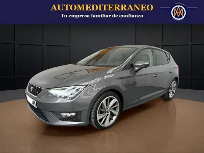 Usado Seat Leon FR 150 CV (110 kW) 2016 Gris / plata Berlina