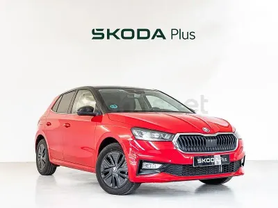 Usado Skoda Fabia Selection 115 CV (84 kW) 2024 Rojo Utilitario