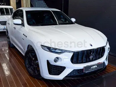 Usado Maserati Levante 275 CV (202 kW) 2018 Blanco SUV