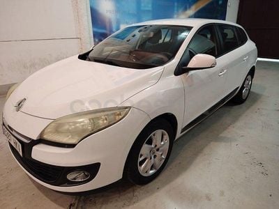 Usado Renault Mégane Dynamique 110 CV (80 kW) 2012 Blanco Berlina
