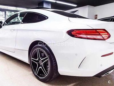 Usado Mercedes C220 AMG line 170 CV (125 kW) 2016 Blanco Coupe