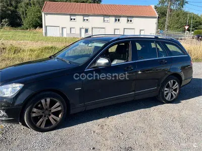 Usado Mercedes C200 Avantgarde 136 CV (100 kW) 2008 Negro Familiar
