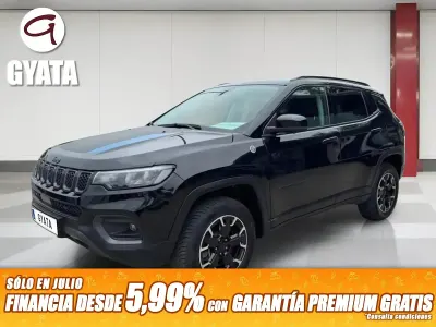 Usado Jeep Compass Trailhawk 240 CV (176 kW) 2022 Negro SUV