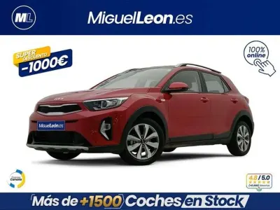 Usado Kia Stonic 101 HP (74 kW) 2022 Vermelho SUV