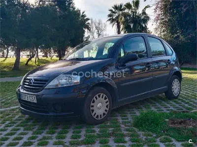 Usado Citroën C3 70 CV (51 kW) 2004 Negro Berlina