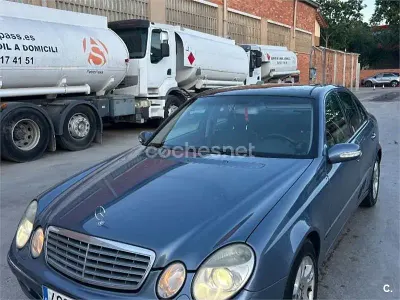 Käytetty Mercedes E320