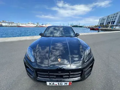 Usado Porsche Cayenne 470 CV (345 kW) 2024 Negro SUV