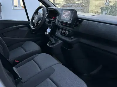 Nuevo Renault Trafic 110 CV (80 kW) 2026 Blanco Monovolumen