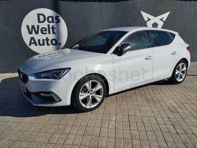 Usado Seat Leon FR 110 CV (80 kW) 2022 Blanco Berlina