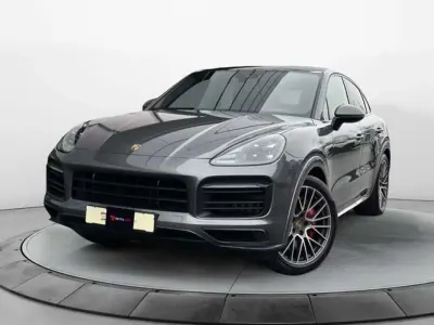 Usado Porsche Cayenne GTS 461 CV (339 kW) 2022 Gris SUV