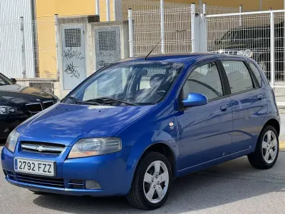 Usado Chevrolet Kalos SE 72 CV (52 kW) 2008 Azul Utilitario