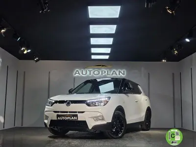 Gebraucht SsangYong Tivoli 115 PS (84 kW) 2016 Weiß SUV