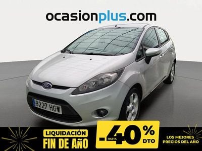 Gris plata Usado 2011 Ford Fiesta Trend Utilitario | 5800 € (Precio justo)