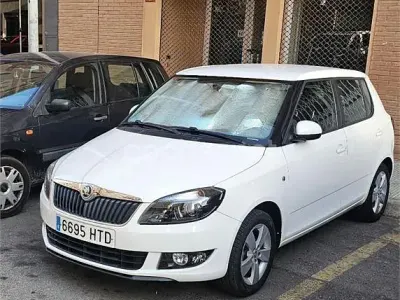 Usado Skoda Fabia 69 CV (50 kW) 2013 Blanco Berlina