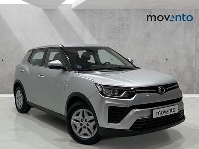 Gris Usado 2022 Ssangyong (KGM) Tivoli SUV | 13.700 € (Precio justo)