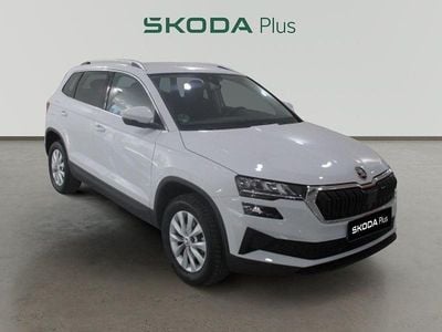 Usado Skoda Karoq Ambition 110 CV (80 kW) 2023 Blanco SUV