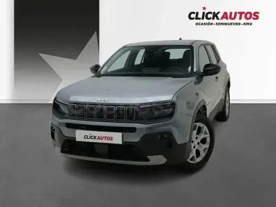 Usado Jeep Avenger Altitude 100 CV (73 kW) 2025 Gris / plata SUV
