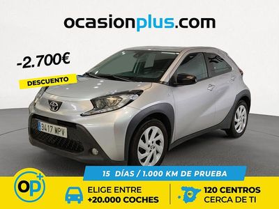 Gris / plata Usado 2024 Toyota Aygo X Play SUV | 14.400 € (Precio justo)