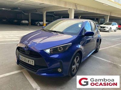 Usado Toyota Yaris Hybrid Active 116 CV (85 kW) 2025 Azul Utilitario