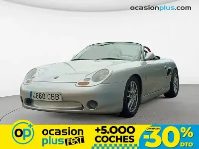 Usado Porsche Boxster 220 CV (161 kW) 2002 Gris plata Descapotable