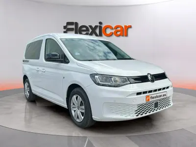 Usado VW Caddy 102 CV (75 kW) 2024 Blanco Monovolumen