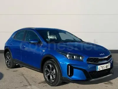 Usado Kia XCeed 140 CV (102 kW) 2024 Azul SUV