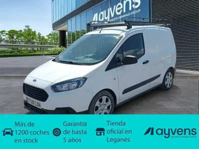 Usado Ford Transit Courier Trend 102 CV (75 kW) 2022 Blanco Van