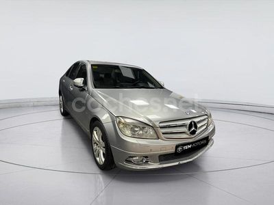 Gris / plata Usado 2007 Mercedes C220 Avantgarde Berlina | 6499 € (Precio justo)