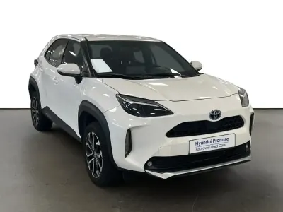 Usado Toyota Yaris Hybrid Active 116 CV (85 kW) 2024 Blanco