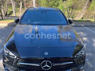 Usado Mercedes CLA200 Shooting Brake 150 CV (110 kW) 2023 Negro Familiar