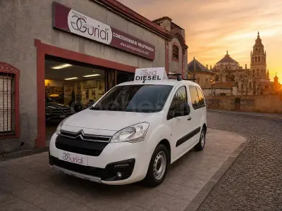 Usado Citroën Berlingo Live 100 CV (73 kW) 2018 Blanco Monovolumen