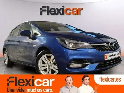 Usado Opel Astra 110 CV (80 kW) 2020 Azul Berlina