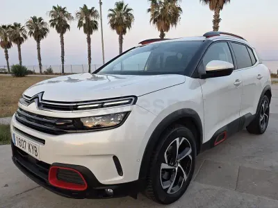Usado Citroën C5 Aircross Shine 131 CV (96 kW) 2019 Blanco SUV