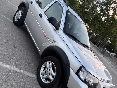 Usado Land Rover Freelander 112 CV (82 kW) 2005 Gris / plata SUV