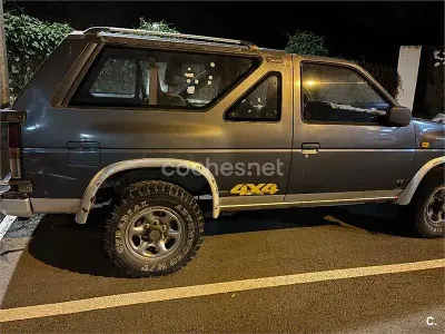 Usado Nissan Terrano 125 CV (91 kW) 2002 Gris / plata SUV