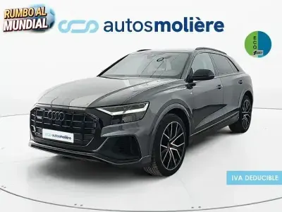 Usado Audi Q8 Ambiente 286 CV (210 kW) 2022 Gris SUV