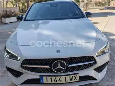 Usado Mercedes CLA180 136 CV (100 kW) 2022 Blanco Coupe
