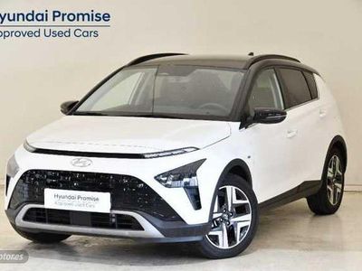 Atlas white/phantom black Usado 2024 Hyundai Bayon Style SUV | 21.500 €