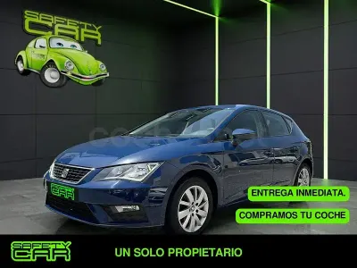 Usado Seat Leon Reference 115 CV (84 kW) 2019 Azul Berlina