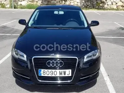 Usado Audi A3 Sportback Attraction 170 CV (125 kW) 2010 Negro Utilitario