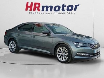 Usado Skoda Superb Style 150 CV (110 kW) 2022