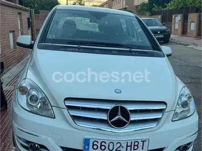 Usado Mercedes B180