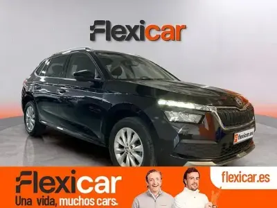 Usado Skoda Kamiq Active 110 CV (80 kW) 2022 Negro SUV