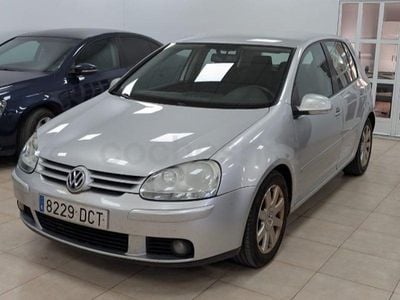Usado VW Golf IV Sportline 102 CV (75 kW) 2005 Gris / plata Berlina