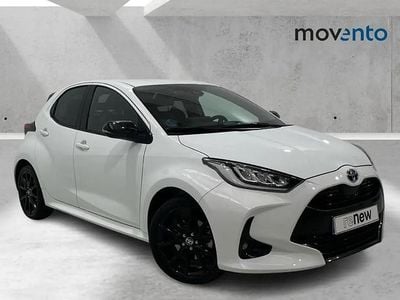 Usado Toyota Yaris Hybrid Style 116 CV (85 kW) 2023 Blanco Berlina