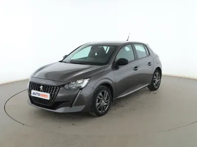 Usado Peugeot 208 Active 102 CV (75 kW) 2022 Gris Utilitario