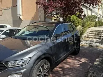 Usado VW T-Roc Advance 115 CV (84 kW) 2019 Gris / plata SUV