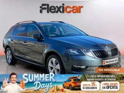 Usado Skoda Octavia Style 150 CV (110 kW) 2020 Gris Familiar