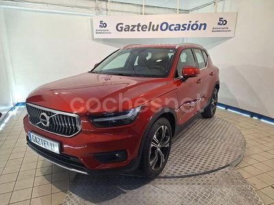 Rojo Usado 2021 Volvo XC40 Inscription SUV | 28.400 € (Precio justo)