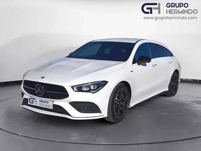 Używany Mercedes CLA200 Shooting Brake AMG line 150 KM (110 kW) 2021 Biały Kombi